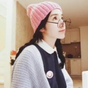 qq女生姐妹头像一对 以公主的乖萌掌握世界