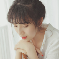 笑的灿烂的女生头像