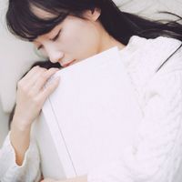 笑的灿烂的女生头像