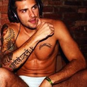 男英伦欧美风头像_高冷欧美男头像