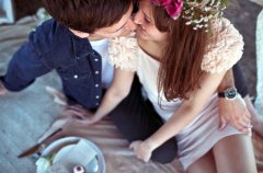 对爱情失落的经典语句_多情自古伤离别