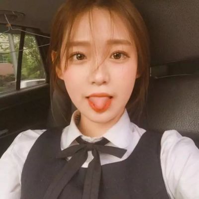 气质超凡的qq女生头像