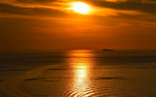 睡前的朋友圈的经典说说心情短语