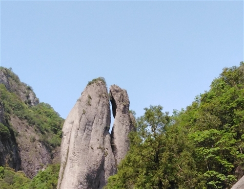 跟朋友登山心情发朋友圈短句