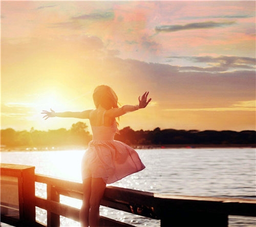 朋友圈文案短句干净治愈阳光