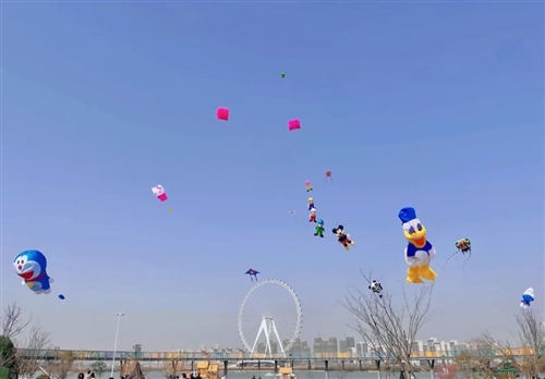 带娃春游发朋友圈的句子