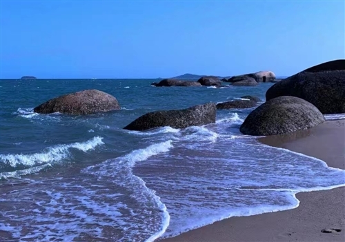 女人看大海的心情短语(精选37句)