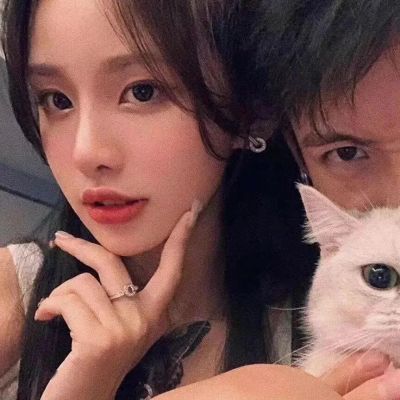 情侣头像一左一右配对真人(精选10张)
