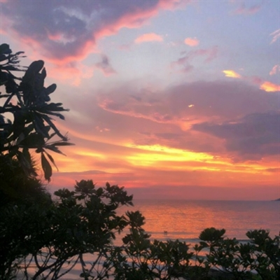 有靠山有贵人相助的微信头像(精选10张)