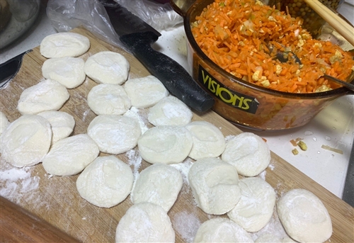 包饺子发朋友圈配字(33句)