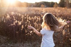 拐着弯骂人的文艺句子(精选44句)