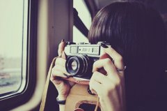 晒自己和闺蜜照片的句子(精选39句)