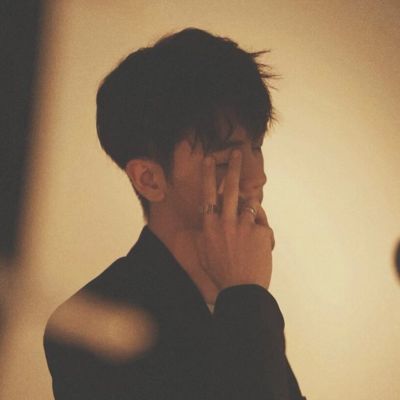 意境让人舒服的头像男(精选10张)