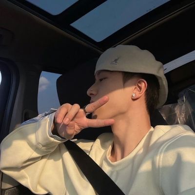 意境让人舒服的头像男(精选10张)