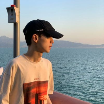 意境让人舒服的头像男(精选10张)