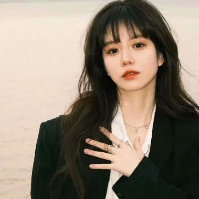 30一40岁女人微信头像(精选12张)