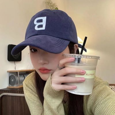 30一40岁女人微信头像(精选12张)