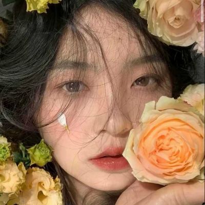 30一40岁女人微信头像(精选12张)