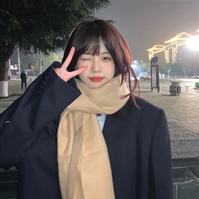 既惊艳又耐看的女生头像(精选12张)