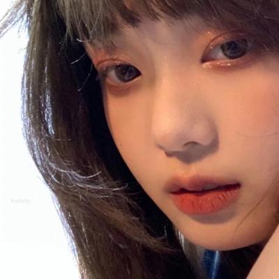 超有氛围感的女生头像(精选10张)