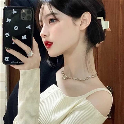 超有氛围感的女生头像(精选10张)