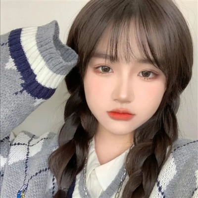 好看又小众的女生头像(精选12张)