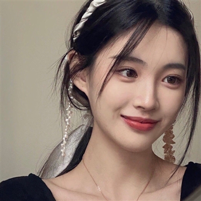 高颜值女生头像(精选12张)