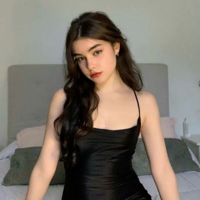 高颜值女生头像(精选12张)