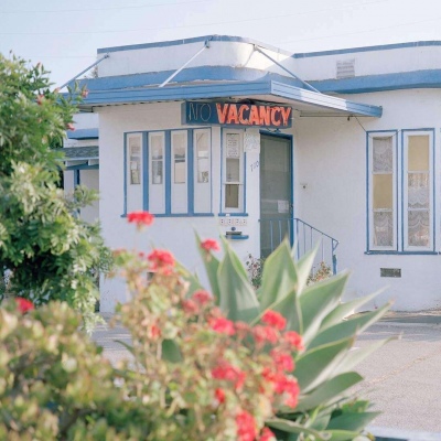 充满阳光朝气的微信头像(精选12张)