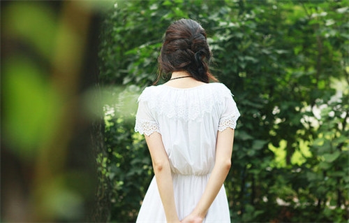 催人泪下感人至深的简短句子(55句)