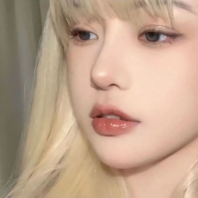 2023气质霸气的微信头像女(精选12张)