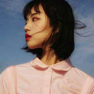 非常甜非常治愈的女生头像(精选12张)