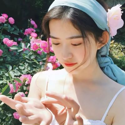 纯欲风女生头像ins氛围(精选10张)