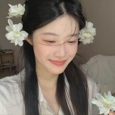 纯欲风女生头像ins氛围(精选10张)