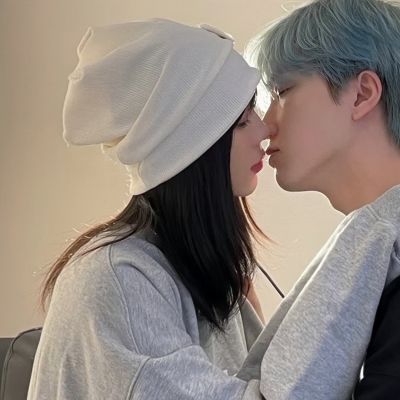 高级感情侣头像一左一右配对(精选12张)