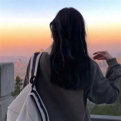 氛围感拉满的情侣头像(精选12张)