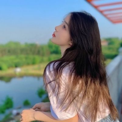 一眼难忘的微信头像女(精选12张)