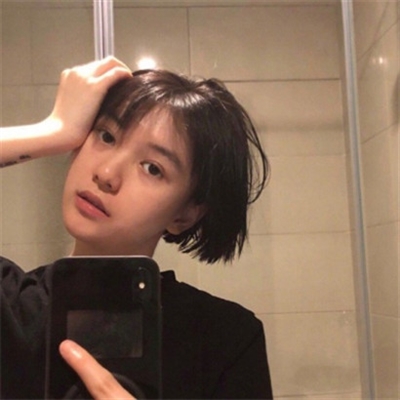 2023年女生头像冷酷(精选12张)