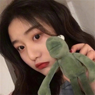 2023年女生头像冷酷(精选12张)