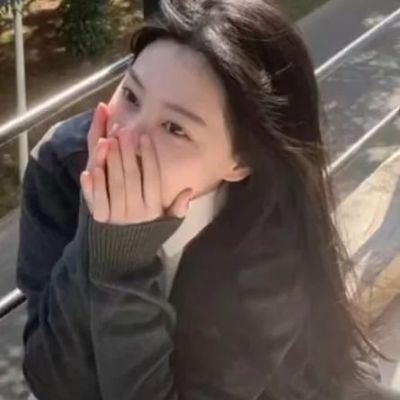 2023年女生头像冷酷(精选12张)