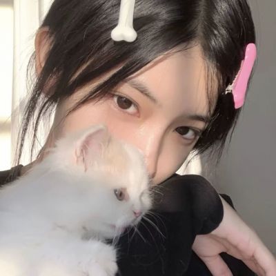 头像图片2023最火爆背影女性(精选16张)