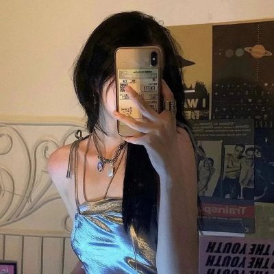 头像图片2023高冷女(精选12张)