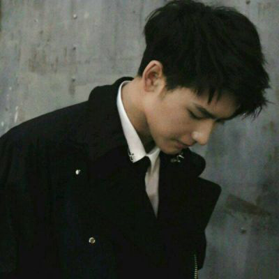 男生头像成熟气质(精选11张)