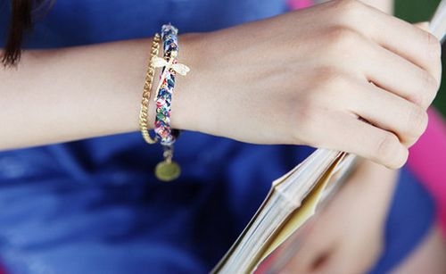 美甲师发朋友圈说说(42句)