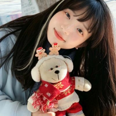 值得一辈子不换的头像真人女(精选14张)