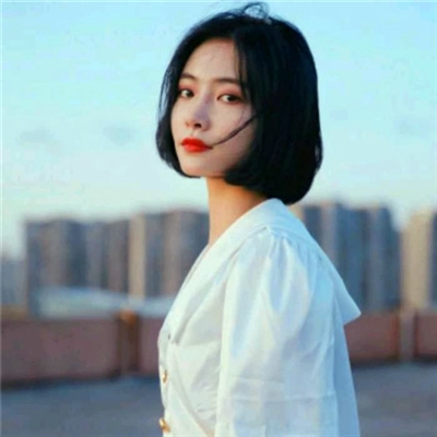 值得一辈子不换的头像真人女(精选14张)