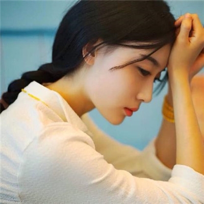 2023最火女生头像侧颜(精选10张)