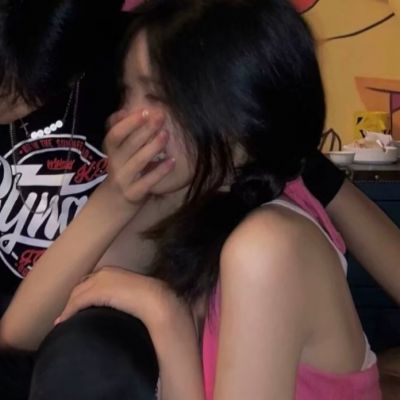 紧张刺激情侣头像(精选14张)