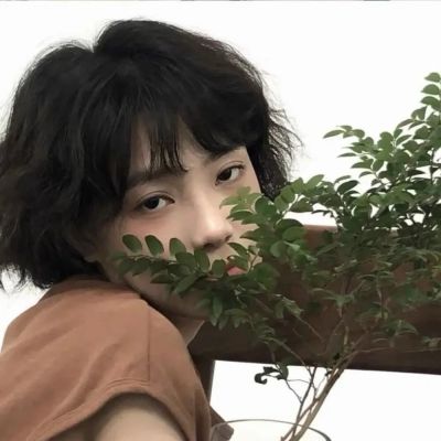 个性头像2023最新版高冷女(精选14张)