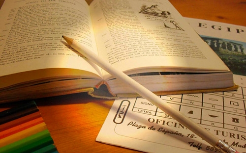 网名女生简单气质2023(57个)